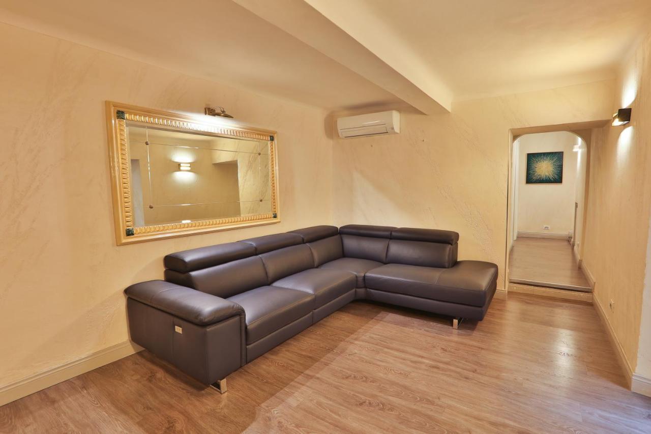 Grottini Luxury Suites ~ Pantheon Rome Buitenkant foto